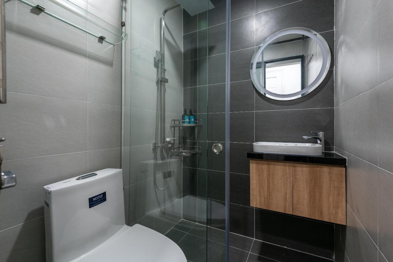 Cozrum Homes - Oriental House โฮจิมินห์ซิตี้ ภายนอก รูปภาพ