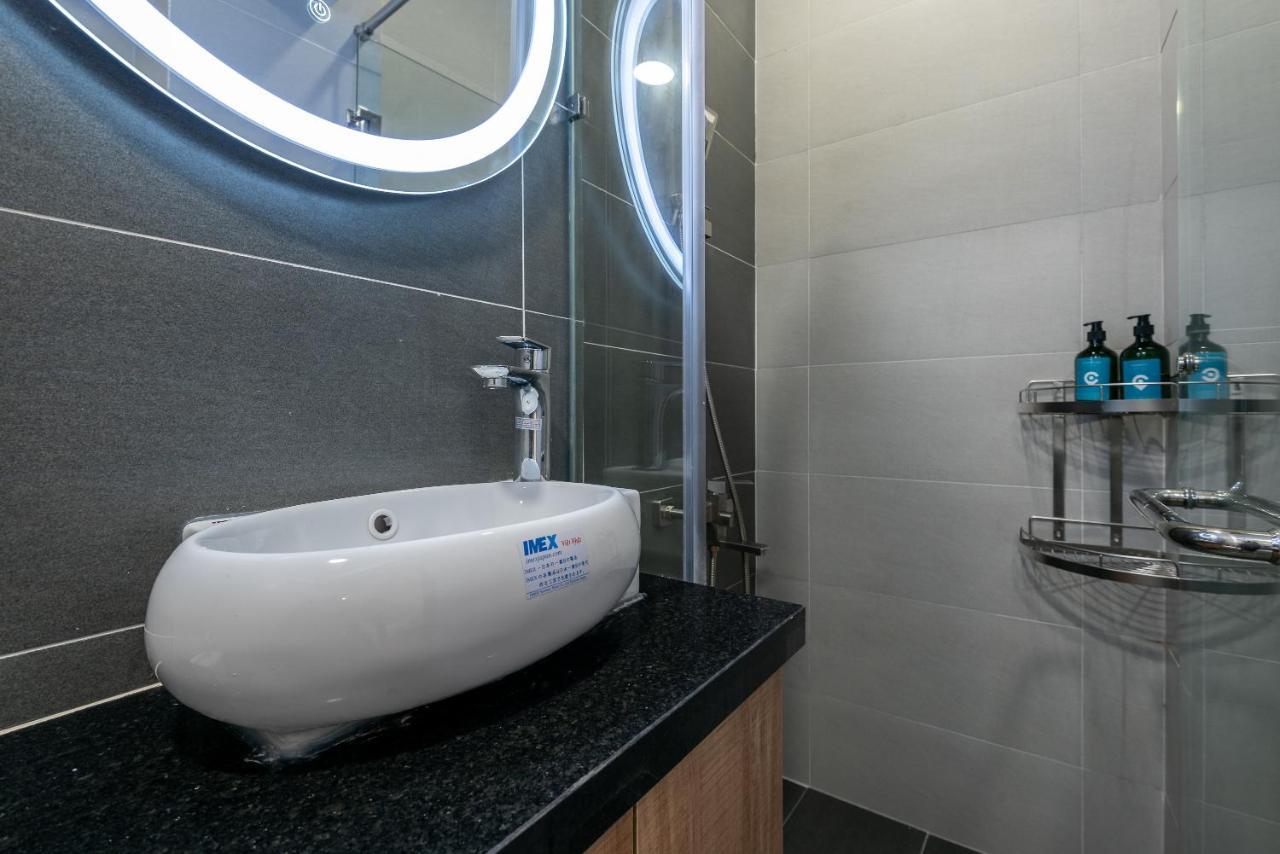 Cozrum Homes - Oriental House โฮจิมินห์ซิตี้ ภายนอก รูปภาพ